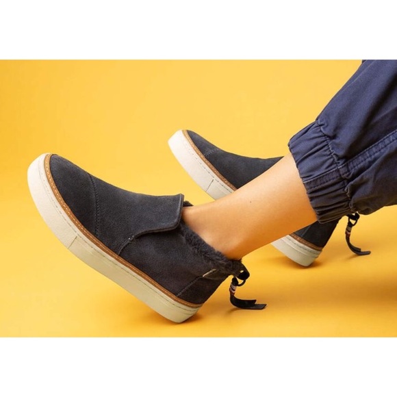 TOMS Paxton Slip On in Forged Iron - Picture 4 of 12